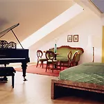 Szálloda Greif, A Member Of Design